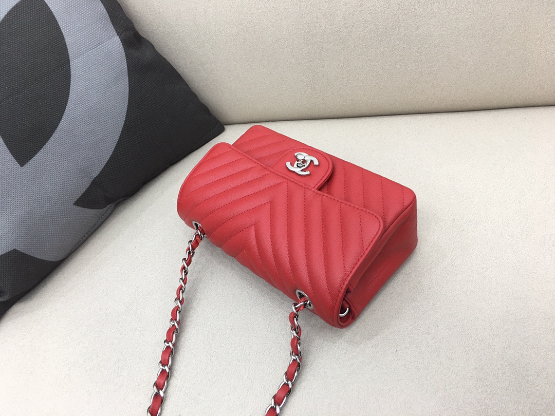 Small Classic Flap Caviar Bag A01116 Red/Silver